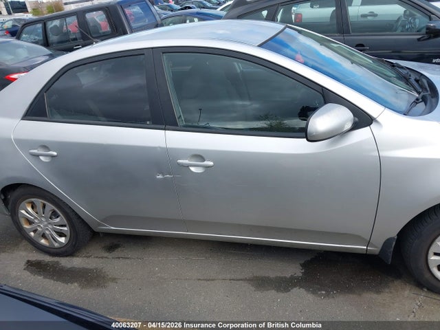 2013 Kia Forte Lx მანქანა იყიდება აუქციონზე, vin: KNAFT4A26D5647274, აუქციონის ნომერი: 40063207
