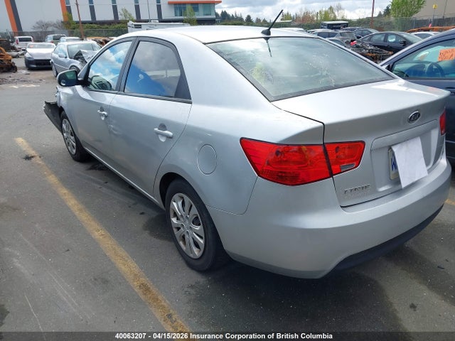 2013 Kia Forte Lx მანქანა იყიდება აუქციონზე, vin: KNAFT4A26D5647274, აუქციონის ნომერი: 40063207
