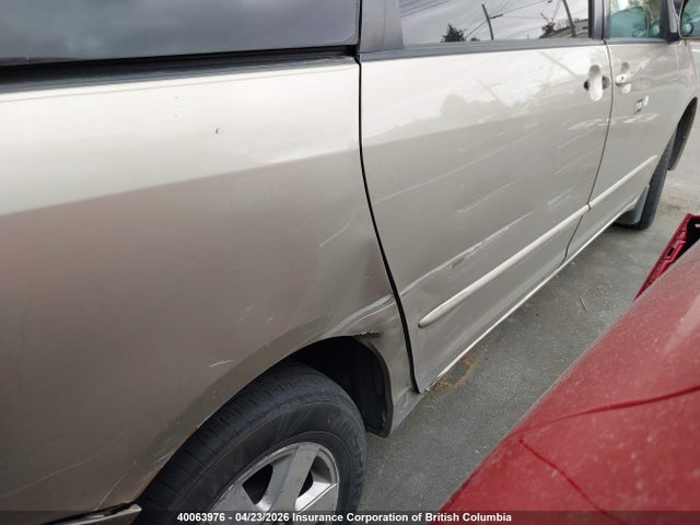 2004 Toyota Sienna Ce/le მანქანა იყიდება აუქციონზე, vin: 5TDZA23C04S135052, აუქციონის ნომერი: 40063976