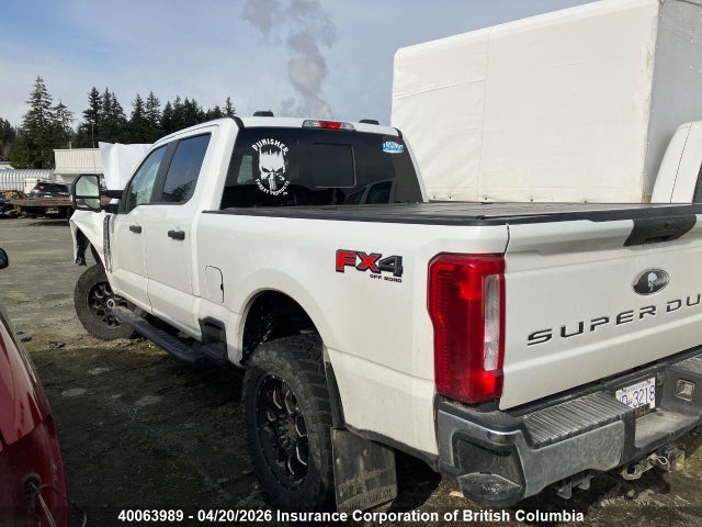 1FT8W3BA9PEC17942 Ford F350