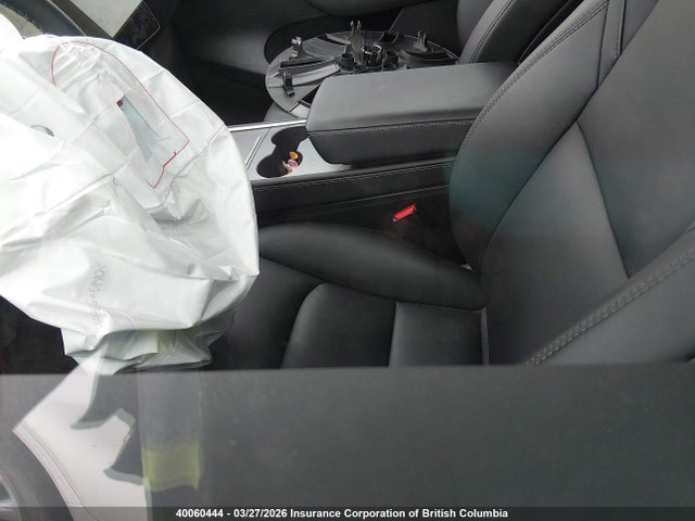 Продажа на аукционе авто 2023 Tesla Model Y, vin: LRWYGDFD5PC162115, номер лота: 40060444