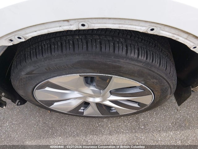 Продажа на аукционе авто 2023 Tesla Model Y, vin: LRWYGDFD5PC162115, номер лота: 40060444
