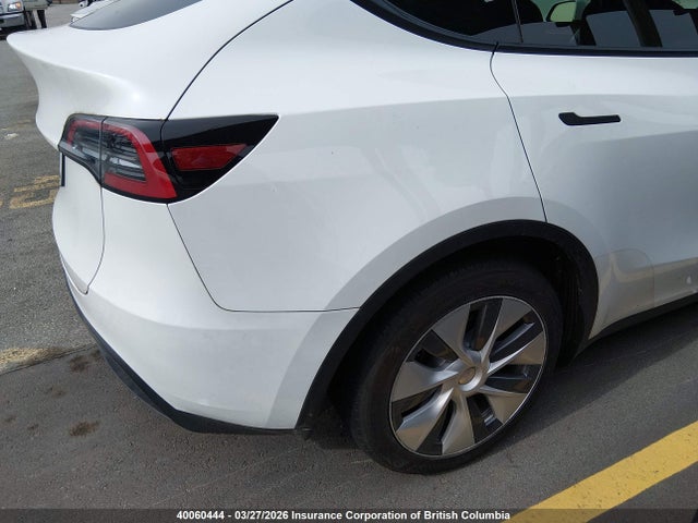 Продажа на аукционе авто 2023 Tesla Model Y, vin: LRWYGDFD5PC162115, номер лота: 40060444