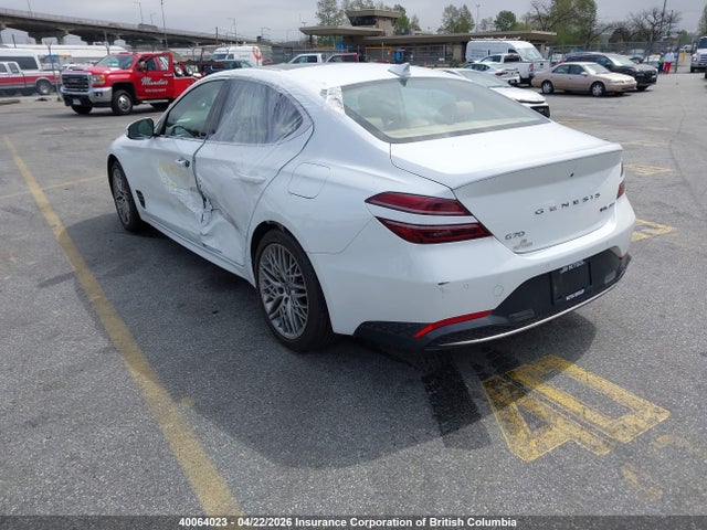 KMTG34TA3NU103853 Genesis G70