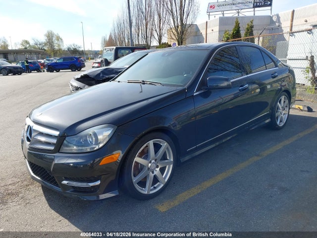 40064033 :رقم المزاد ، WDDGF8JB7DA753154 vin ، 2013 Mercedes-benz C 350 4matic مزاد بيع