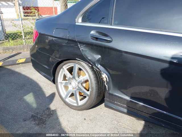 40064033 :رقم المزاد ، WDDGF8JB7DA753154 vin ، 2013 Mercedes-benz C 350 4matic مزاد بيع