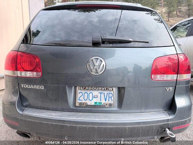 40064126 :رقم المزاد ، WVGMM77L75D068452 vin ، 2005 Volkswagen Touareg V8 مزاد بيع