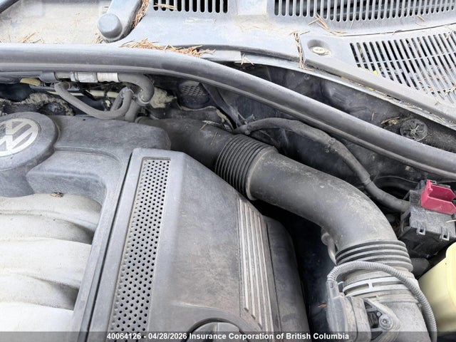 40064126 :رقم المزاد ، WVGMM77L75D068452 vin ، 2005 Volkswagen Touareg V8 مزاد بيع