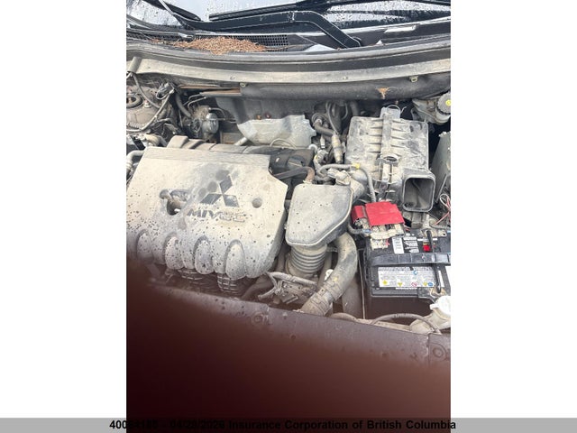 JA4AZ2A3XJZ606623 Mitsubishi Outlander Es
