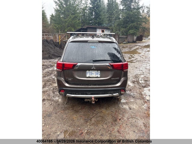 JA4AZ2A3XJZ606623 Mitsubishi Outlander Es