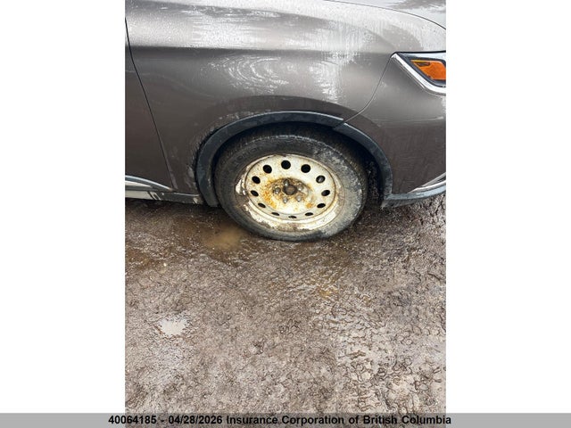 JA4AZ2A3XJZ606623 Mitsubishi Outlander Es