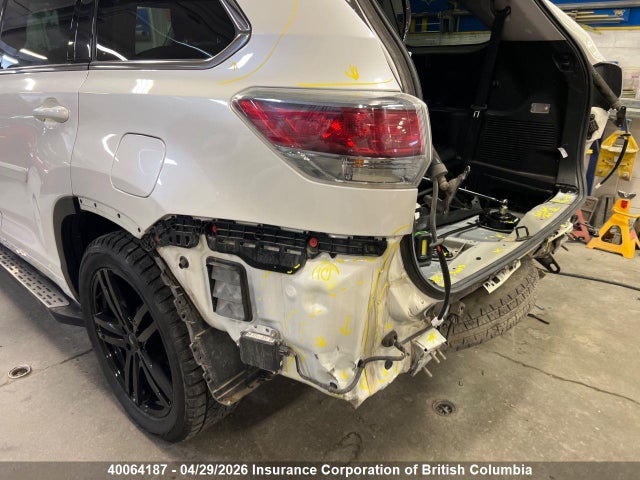 40064187 :رقم المزاد ، 5TDDKRFH2GS320411 vin ، 2016 Toyota Highlander Limited مزاد بيع
