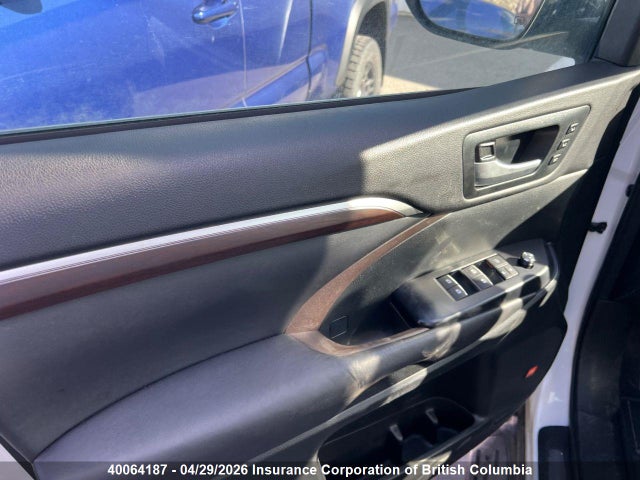 40064187 :رقم المزاد ، 5TDDKRFH2GS320411 vin ، 2016 Toyota Highlander Limited مزاد بيع