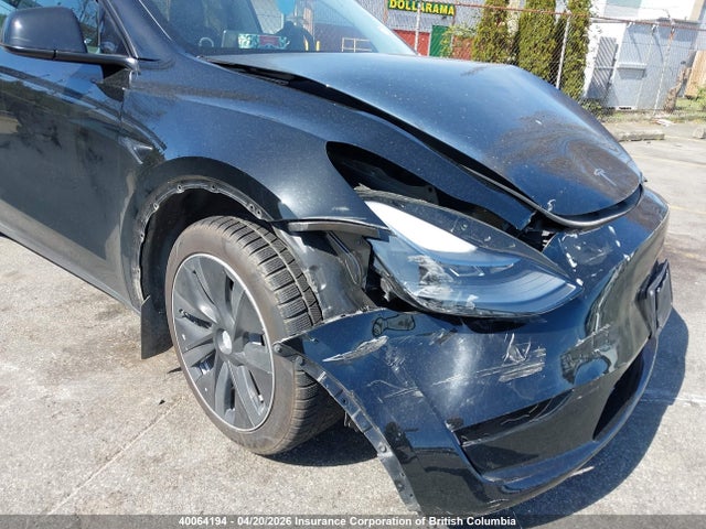 2024 Tesla Model Y მანქანა იყიდება აუქციონზე, vin: 7SAYGAEE8RF061655, აუქციონის ნომერი: 40064194
