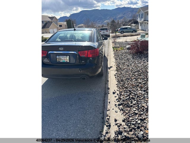 2011 Kia Forte მანქანა იყიდება აუქციონზე, vin: KNAFW4A38B5444688, აუქციონის ნომერი: 40064237