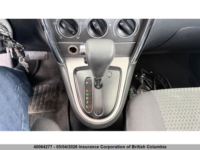 40064277 :رقم المزاد ، 2T1KR32E75C857759 vin ، 2005 Toyota Corolla Matrix Xr مزاد بيع