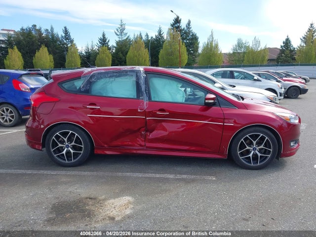40062066 :رقم المزاد ، 1FADP3K20FL371525 vin ، 2015 Ford Focus Se مزاد بيع
