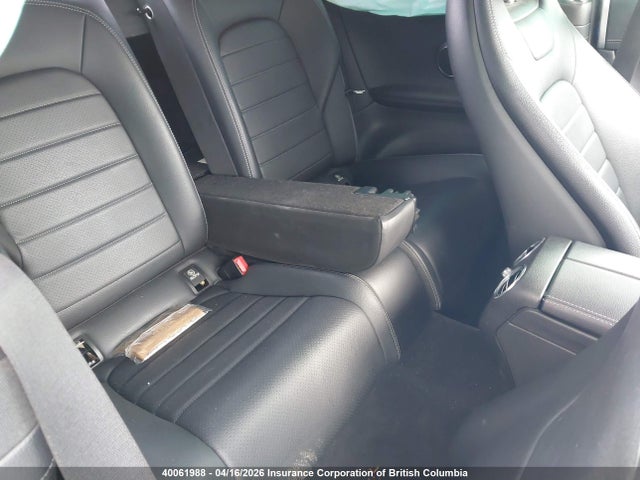 WDDWJ4KB8HF481899 Mercedes-Benz C 300 4mati