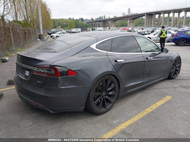 Продаж на аукціоні авто 2015 Tesla Model S 70d, vin: 5YJSA1S2XFF087572, номер лоту: 40064343