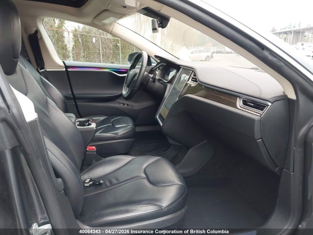 Продаж на аукціоні авто 2015 Tesla Model S 70d, vin: 5YJSA1S2XFF087572, номер лоту: 40064343