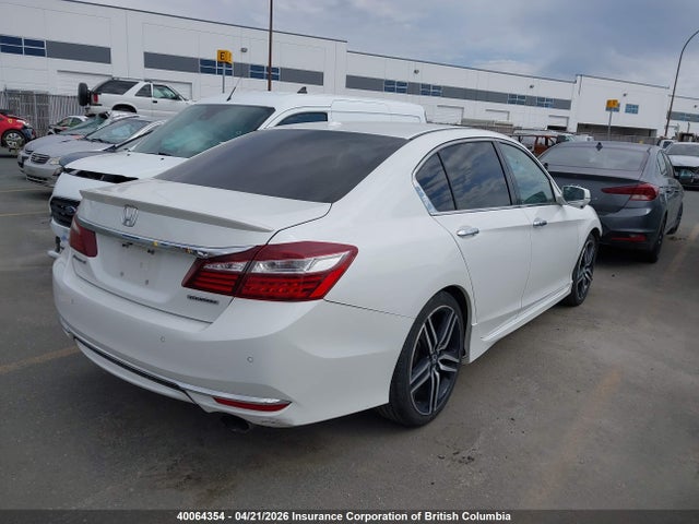 1HGCR2F08HA807508 Honda Accord Touring