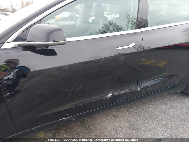 Продажа на аукционе авто 2019 Tesla Model 3, vin: 5YJ3E1EA4KF420032, номер лота: 40064357