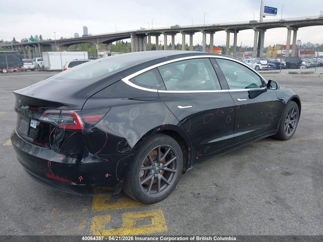 Продажа на аукционе авто 2019 Tesla Model 3, vin: 5YJ3E1EA4KF420032, номер лота: 40064357