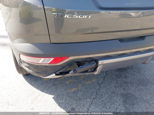 KM8JCCA16PU107752 Hyundai Tucson Luxury Hybrid Awd