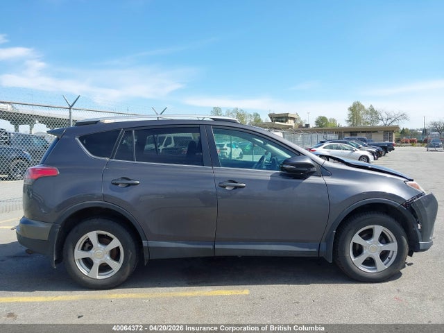 2016 Toyota Rav4 მანქანა იყიდება აუქციონზე, vin: 2T3BFREV2GW426567, აუქციონის ნომერი: 40064372