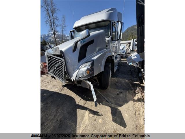 Volvo Vn L 2016 4V4NC9EH6GN956116 Image 2