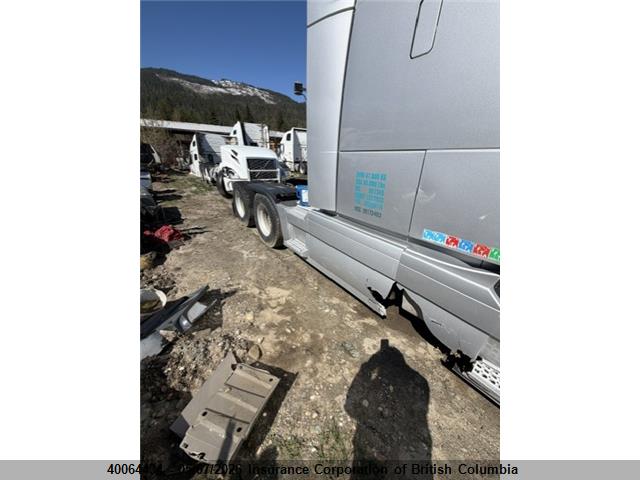 Volvo Vn L 2016 4V4NC9EH6GN956116 Image 4