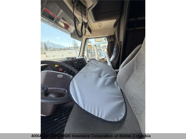 Volvo Vn L 2016 4V4NC9EH6GN956116 Image 5