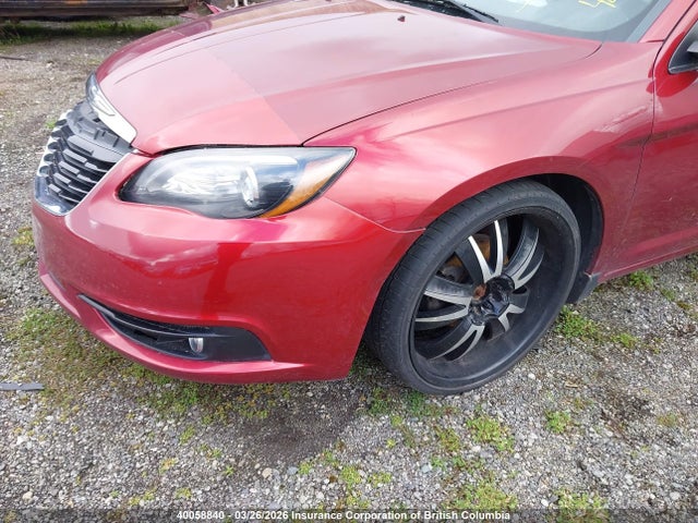 40058840 :رقم المزاد ، 1C3BC8FG0BN584395 vin ، 2011 Chrysler 200 S مزاد بيع