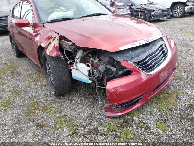 40058840 :رقم المزاد ، 1C3BC8FG0BN584395 vin ، 2011 Chrysler 200 S مزاد بيع