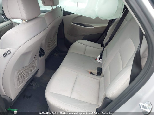 KM8J23A46HU484726 Hyundai TUCSON SE