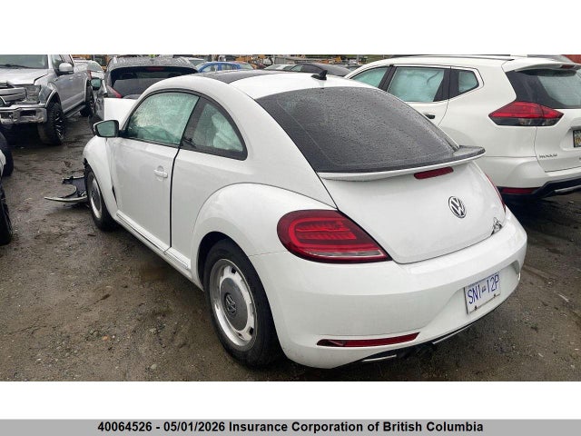 Продажа на аукционе авто 2018 Volkswagen Beetle Se, vin: 3VWJD7AT8JM728641, номер лота: 40064526