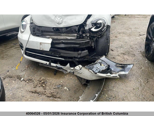 Продажа на аукционе авто 2018 Volkswagen Beetle Se, vin: 3VWJD7AT8JM728641, номер лота: 40064526
