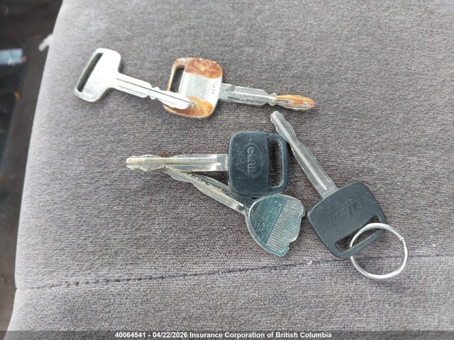 1992 Toyota Camry მანქანა იყიდება აუქციონზე, vin: JT2SK12F4N0079280, აუქციონის ნომერი: 40064541