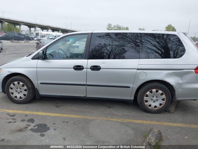 40064592 :رقم المزاد ، 2HKRL18541H011110 vin ، 2001 Honda Odyssey Lx مزاد بيع