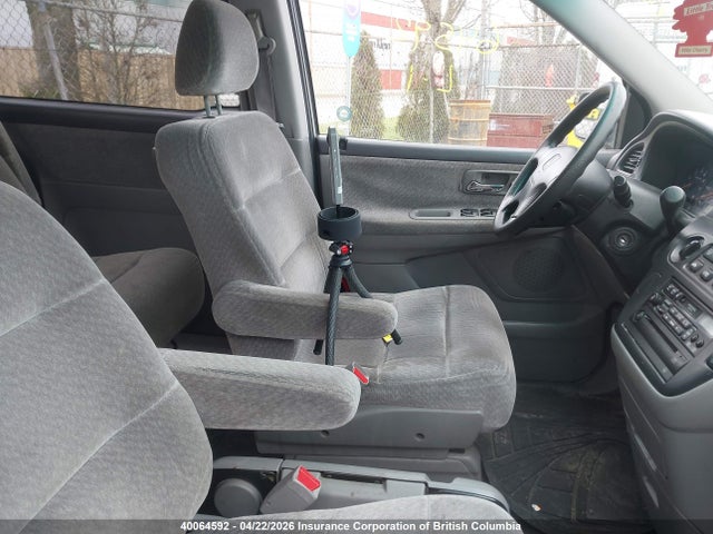 40064592 :رقم المزاد ، 2HKRL18541H011110 vin ، 2001 Honda Odyssey Lx مزاد بيع