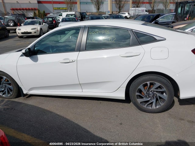 40064595 :رقم المزاد ، 2HGFC2F6XJH019968 vin ، 2018 Honda Civic مزاد بيع