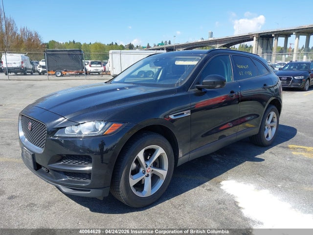 SADCJ2FN4JA253573 Jaguar F-pace Premium