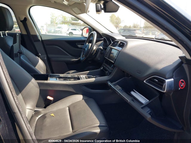 SADCJ2FN4JA253573 Jaguar F-pace Premium