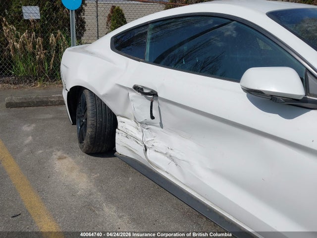 40064740 :رقم المزاد ، 1FA6P8TH1F5393885 vin ، 2015 Ford Mustang مزاد بيع