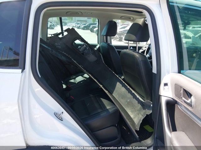Продажа на аукционе авто 2017 Volkswagen Tiguan Highline, vin: WVGLV7AX8HW500723, номер лота: 40063643