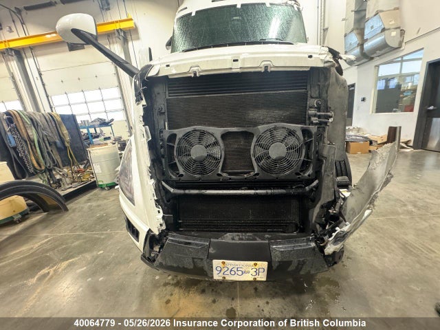 40064779 :رقم المزاد ، 4V4BC9EH5SN696867 vin ، 2025 Volvo New Vnl مزاد بيع