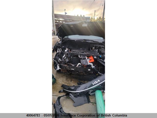 KNDCR3L17T5146864 KIA Niro