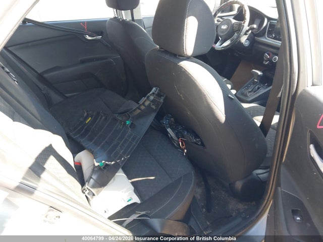 3KPA25AD3ME374306 KIA Rio
