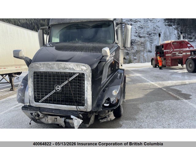 Aukcja sprzedaży 2016 Volvo Vn L, vin: 4V4NC9EH1GN929647, numer aukcji: 40064822