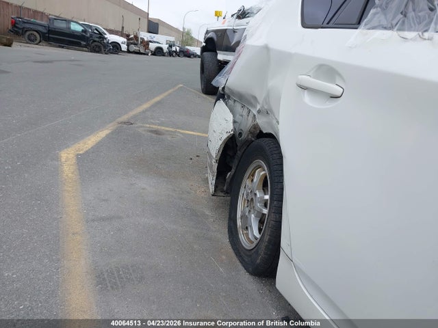 40064513 :رقم المزاد ، JTDKN3DU4B1388310 vin ، 2011 Toyota Prius مزاد بيع